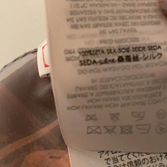 COPY - Alexander McQueen silk scarf - Picture 12 of 13